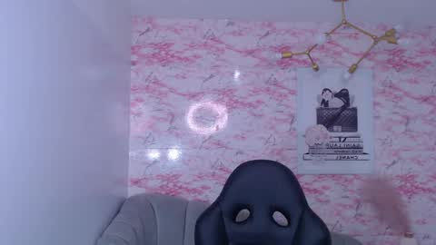 Snapshot of brenda_a_ chatting on 10-08-25, 08:17 Brendi online show from 10-08-25, 08:17