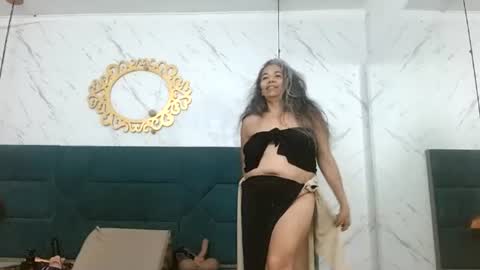 BRENDA VELASQUEZ online show from 06-25-26, 09:30