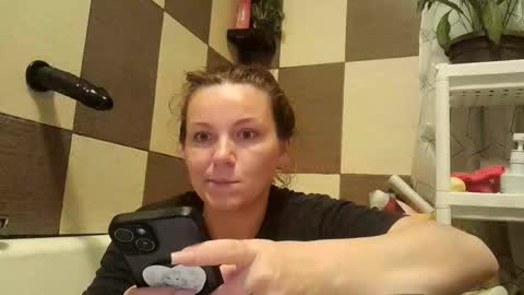 Brenda online show from 05-04-26, 07:32