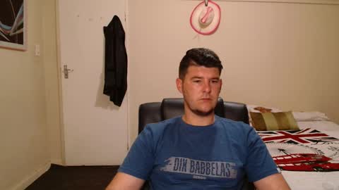 ask me lol online show from 03-18-26, 04:37