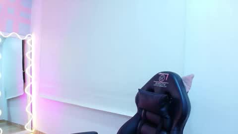 BRENDDA  online show from 12-05-25, 03:37