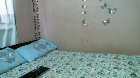 Snapshot of brennabaibe chatting on 02-19-25, 02:44 Brenda xxx online show from 02-19-25, 02:44