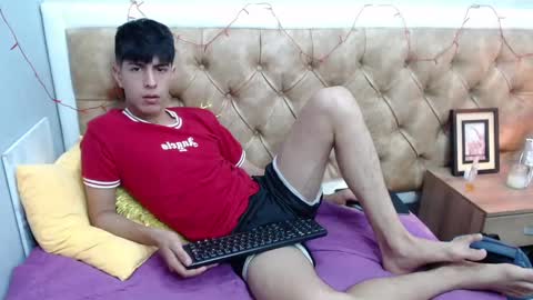 Esteban online show from 02-18-25, 03:42