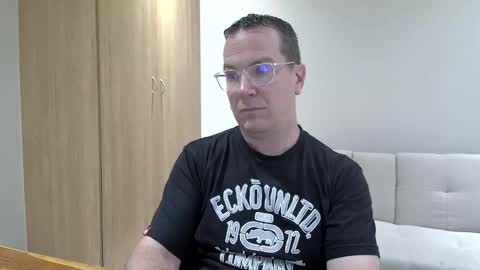 Snapshot of brettdj chatting on 11-27-25, 01:13 Brett online show from 11-27-25, 01:13