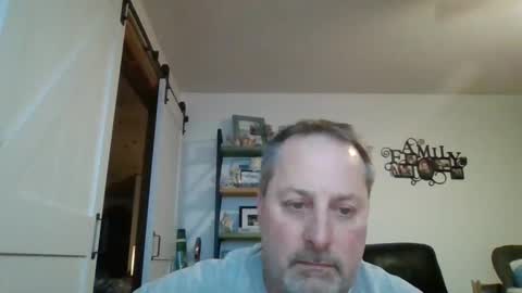 Snapshot of brettsky chatting on 01-25-25, 01:32 hey online show from 01-25-25, 01:32