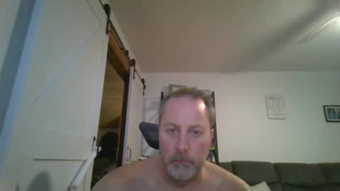 Snapshot of brettsky chatting on 12-03-25, 01:02 hey online show from 12-03-25, 01:02