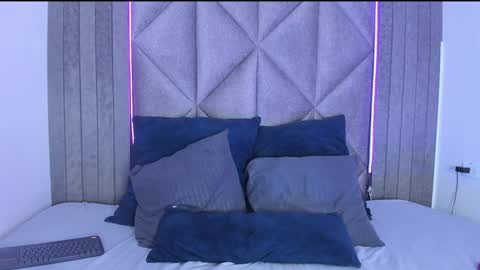 B R I A  online show from 01-22-25, 05:59