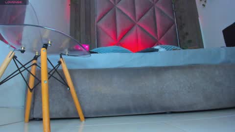 B R I A  online show from 04-09-26, 06:19