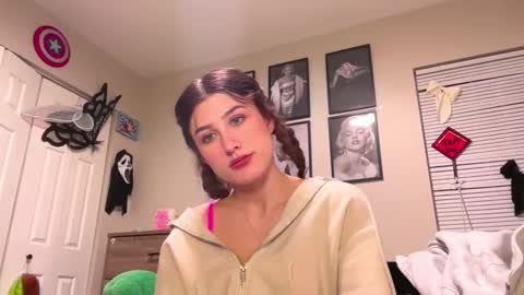 Brianna3 online show from 02-27-25, 05:13