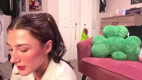 Brianna3 online show from 03-10-25, 12:51