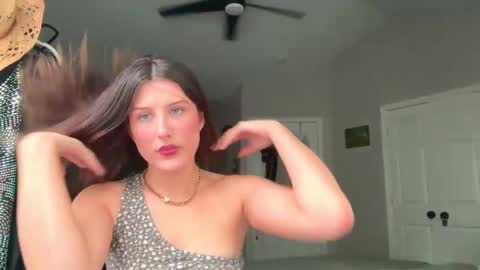 Brianna3 online show from 09-23-25, 07:50