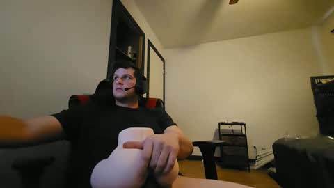 Snapshot of brian7891012 chatting on 01-13-26, 08:03 brian7891012 online show from 01-13-26, 08:03