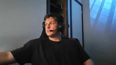 Snapshot of brian7891012 chatting on 03-01-26, 02:30 brian7891012 online show from 03-01-26, 02:30