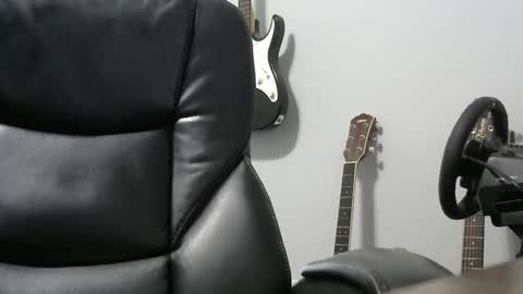 Snapshot of brian871001 chatting on 04-16-26, 06:41 brian871001 online show from 04-16-26, 06:41