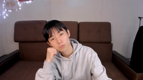 Snapshot of brian_stars chatting on 02-06-25, 11:10 Brian boy online show from 02-06-25, 11:10