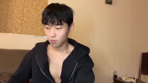 Snapshot of brian_stars chatting on 10-14-25, 11:33 Brian boy online show from 10-14-25, 11:33