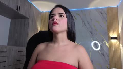 Snapshot of briana_7777 chatting on 03-27-26, 03:45 Manuela online show from 03-27-26, 03:45