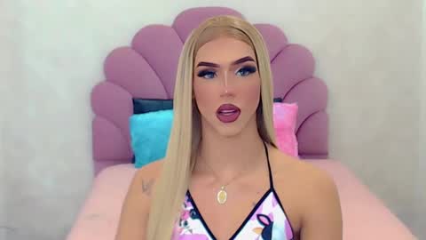 BRIANA online show from 02-07-25, 05:10