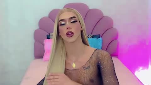 BRIANA online show from 02-20-25, 06:50