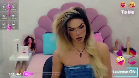 BRIANA online show from 09-25-25, 03:54