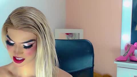 BRIANA online show from 11-13-25, 04:00