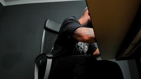 Brian online show from 01-08-26, 05:43