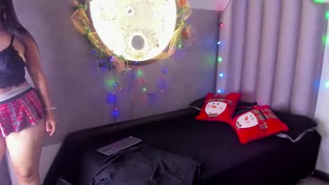 Briana online show from 12-19-25, 04:08