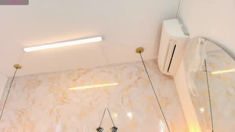 Snapshot of briannaduque chatting on 10-08-25, 12:14 Brianna online show from 10-08-25, 12:14