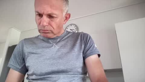Brian online show from 06-12-26, 01:21