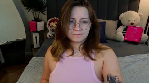 Snapshot of briarwynn chatting on 03-11-26, 09:32 briarwynn online show from 03-11-26, 09:32