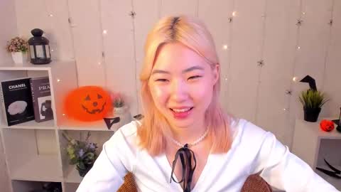 Bridget online show from 10-30-25, 06:04