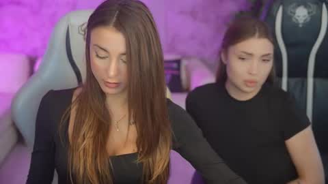 Diamonds Girls online show from 10-29-25, 08:38