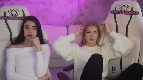 Diamonds Girls online show from 02-17-26, 08:33