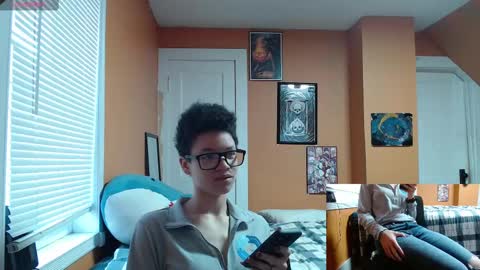 Strawberry online show from 01-02-25, 02:13