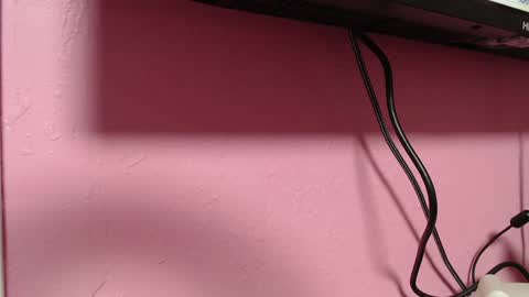 Strawberry online show from 01-26-25, 04:51