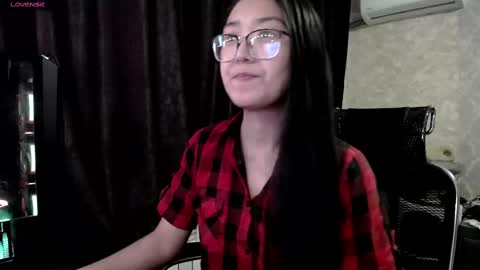 Aisha online show from 02-11-25, 07:02