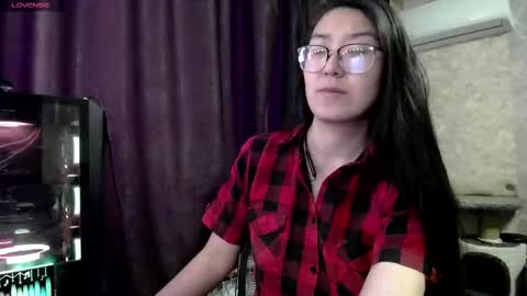 Aisha online show from 02-27-25, 10:59