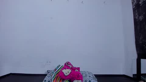 Snapshot of brigith05 chatting on 02-14-25, 04:15 Brigith online show from 02-14-25, 04:15