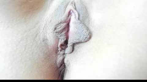 Snapshot of brigith05 chatting on 09-09-25, 02:38 Brigith online show from 09-09-25, 02:38