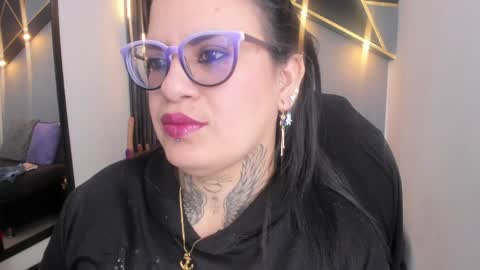 Snapshot of brigittemiller chatting on 05-12-26, 01:58 BRIGITTE online show from 05-12-26, 01:58