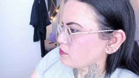 Snapshot of brigittemiller chatting on 06-02-26, 01:40 BRIGITTE online show from 06-02-26, 01:40