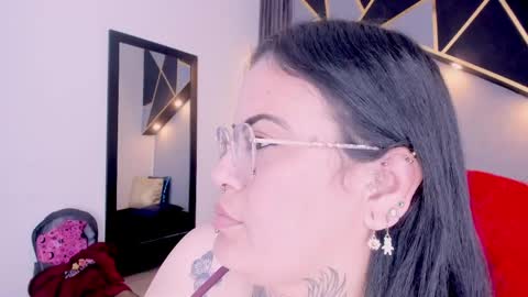 Snapshot of brigittemiller chatting on 06-10-26, 02:01 BRIGITTE online show from 06-10-26, 02:01