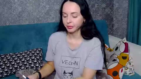 Nika online show from 11-24-25, 02:22