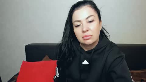 brilliantegirl_ online show from 11-15-25, 09:39