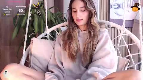 Snapshot of brinna_ev chatting on 09-22-25, 06:10 B R I N N A online show from 09-22-25, 06:10