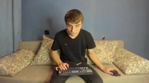 bristlebback online show from 11-18-25, 04:11