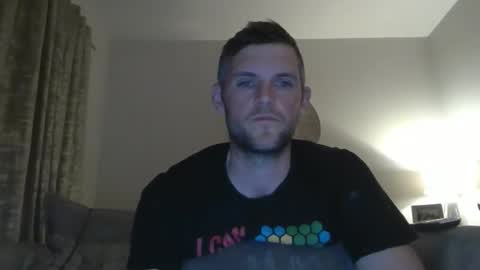 Snapshot of britbigdick1992 chatting on 04-10-26, 10:25 britbigdick1992 online show from 04-10-26, 10:25