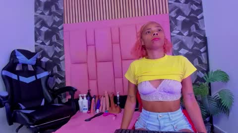 brithanyslim online show from 12-01-25, 12:43