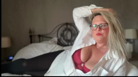 British Bella online show from 04-13-26, 05:51