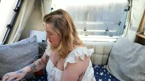 Snapshot of british_rosie chatting on 06-08-26, 07:42 Want to see more online show from 06-08-26, 07:42